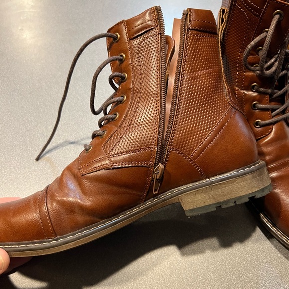 Madden By Steve Madden side zip boots MENS 9 - Picture 3 of 7